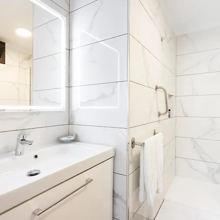 דירה Home2book Modern Seaview & Pool, Americas *