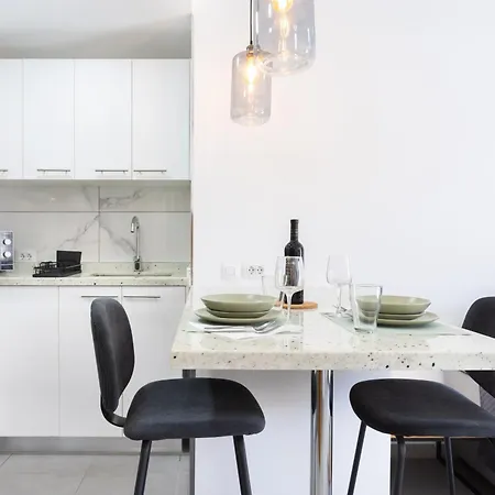 아파트 Home2book Modern Seaview & Pool, Americas *
